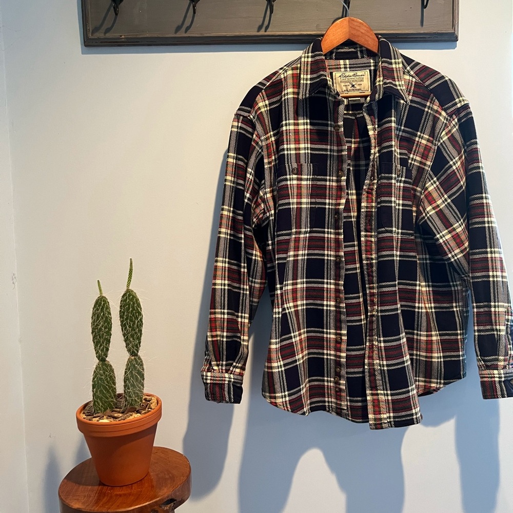 Vintage Eddie Bauer Flannel 100% Cotton. Size M